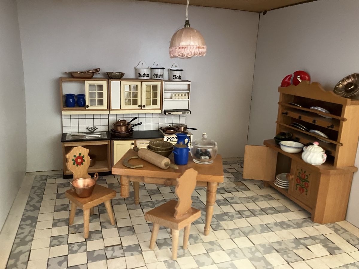 Puppenhäuser & -möbel: Puppenhaus – Gebraucht aus Schönengrund von Bobel5 4