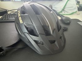 Fahrradhelm Pulse schwarz – Grösse 54–58