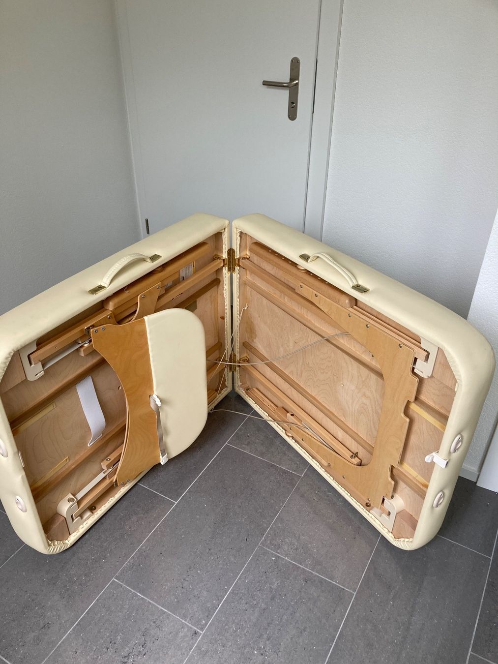 Sedie a sdraio: Hochwertige Massagliege – Usato da Oftringen venduto da jul_pb5d 3