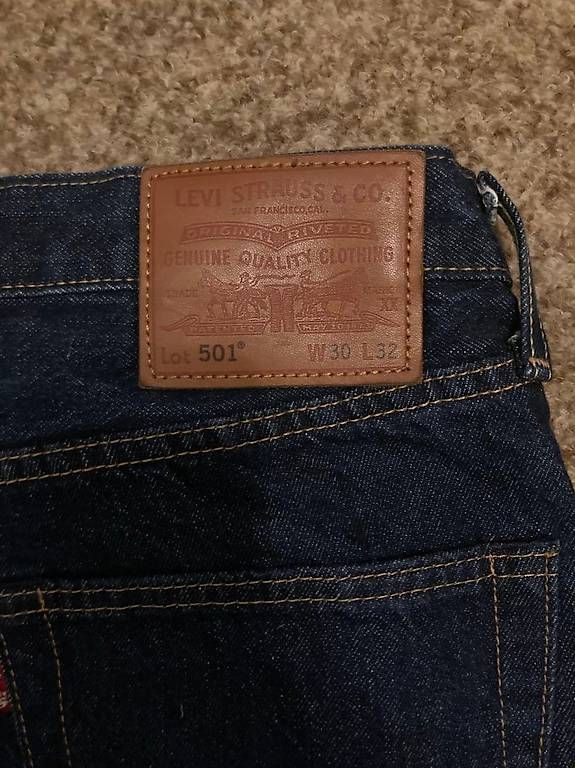 Jeans: Jeans Levis 501 – Usato da Genève venduto da Gregzy 1