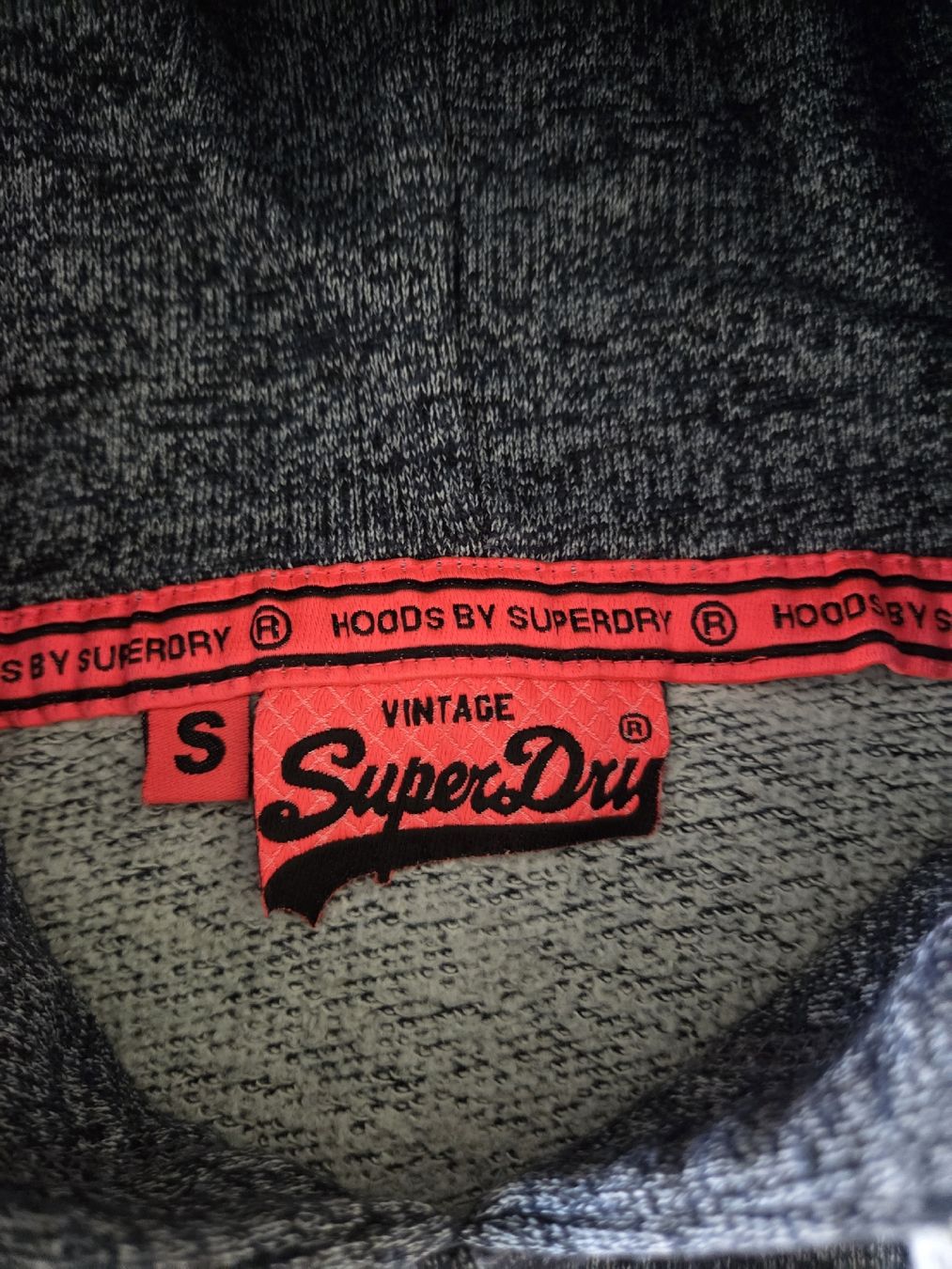 Chatières: SuperDry Pullover (Hoodie) – D'occasion à Rickenbach-Sulz par Bacardibabe 3