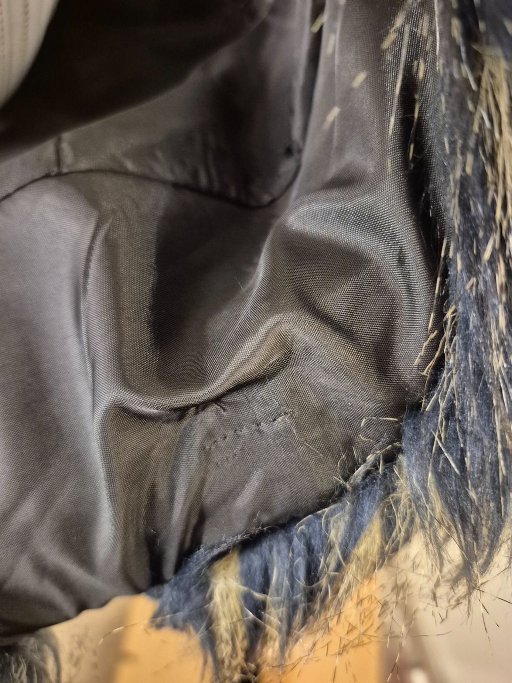 H&M Gilet & Giacche senza maniche: Kunstfellweste, Grösse M, H&M – Usato da La Neuveville venduto da Vestiaire_2011 3