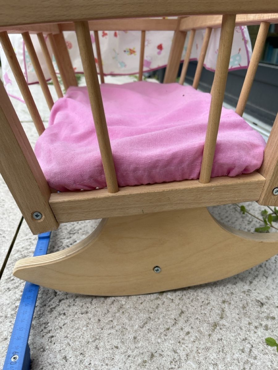 Giocattoli: Puppenbett, Holz, Wiege – Usato da Adligenswil venduto da sakura15 3