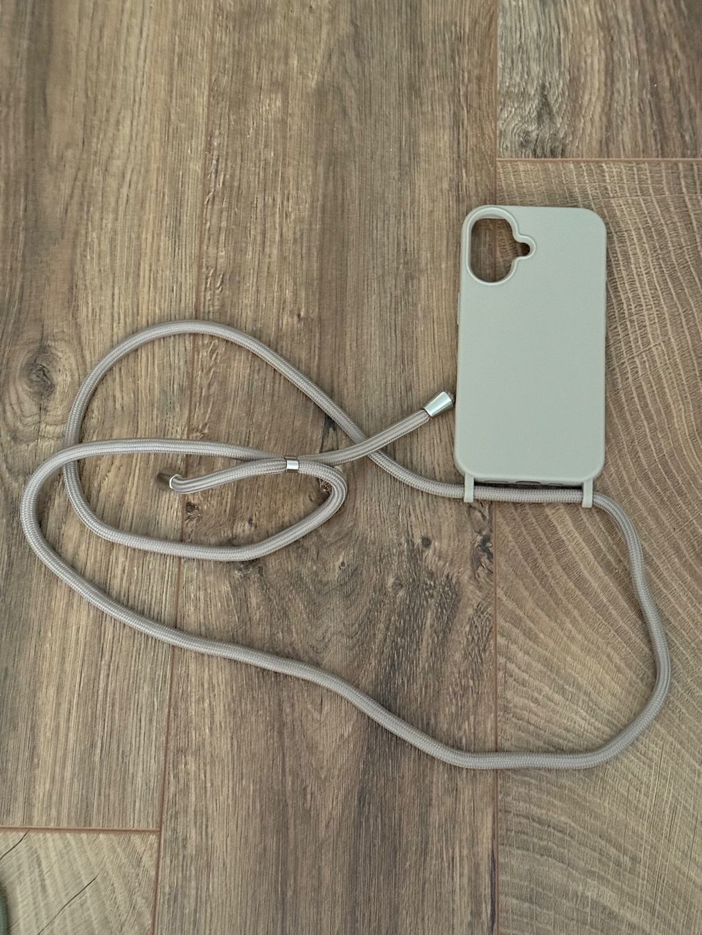 Apple Cover & Protezioni schermo: Handyhülle mit Umhängeband - beige, iPhone 16 – Nuovo e nell'imballaggio originale da Thun venduto da mar_lx2p 1