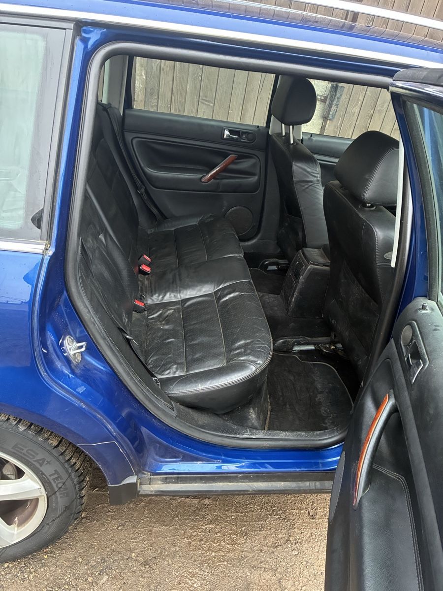 VW Automobili: VW Passat Stationswagen V6 4-Motion, – Usato da Häutligen venduto da Ulim6115 3