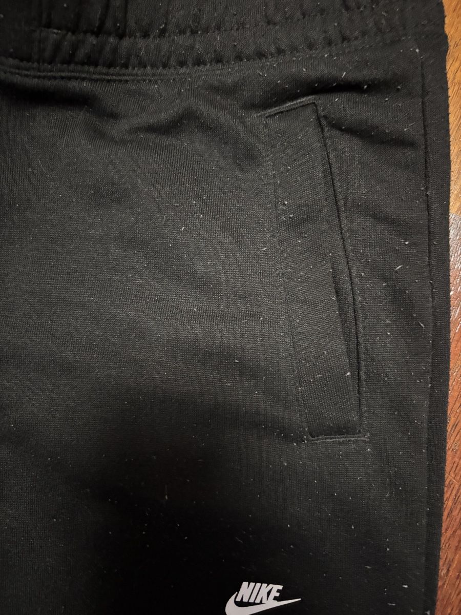 Nike Pantaloni: Nike Jogginghose – Usato da Dättlikon venduto da Cocco2 4