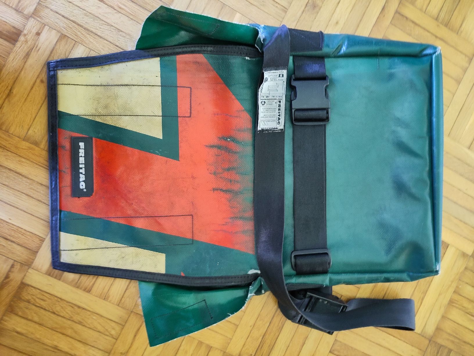 Freitag Borse: original FREITAG-Umhängetasche – Usato da Stans venduto da von_wzl5 2