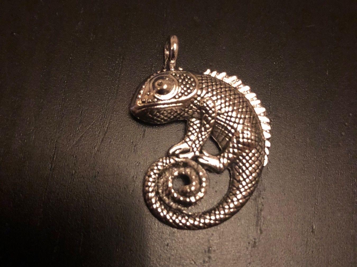 Anhänger: Amulett/ Anhänger Chameleon – Neu (gemäss Beschreibung) aus Gams von Mariawicca