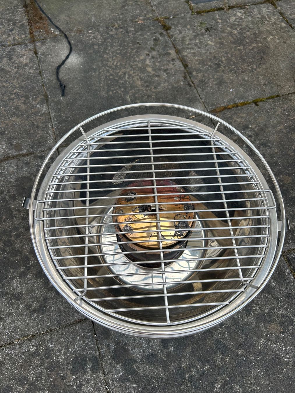 Grills: Tischgrill Holzkohle – Gebraucht aus Luzern von lalalara 2