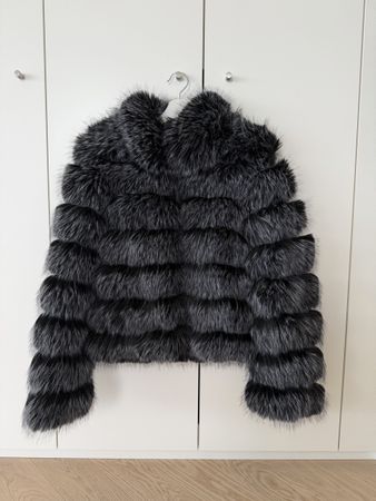 Edles Faux Fur Jackett Grösse XS