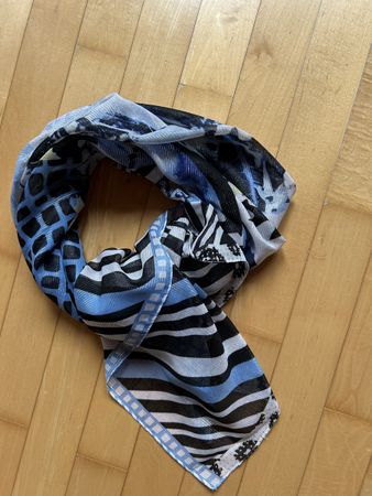 Mit Blumenprint: Foulard Gerry Weber, blau