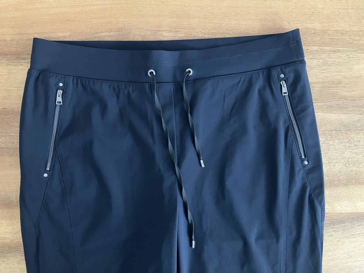 Marc Cain Pantaloni: Marc Cain tolle Hose Stretch N6/44 – Usato da Weiningen ZH venduto da moon-55 1