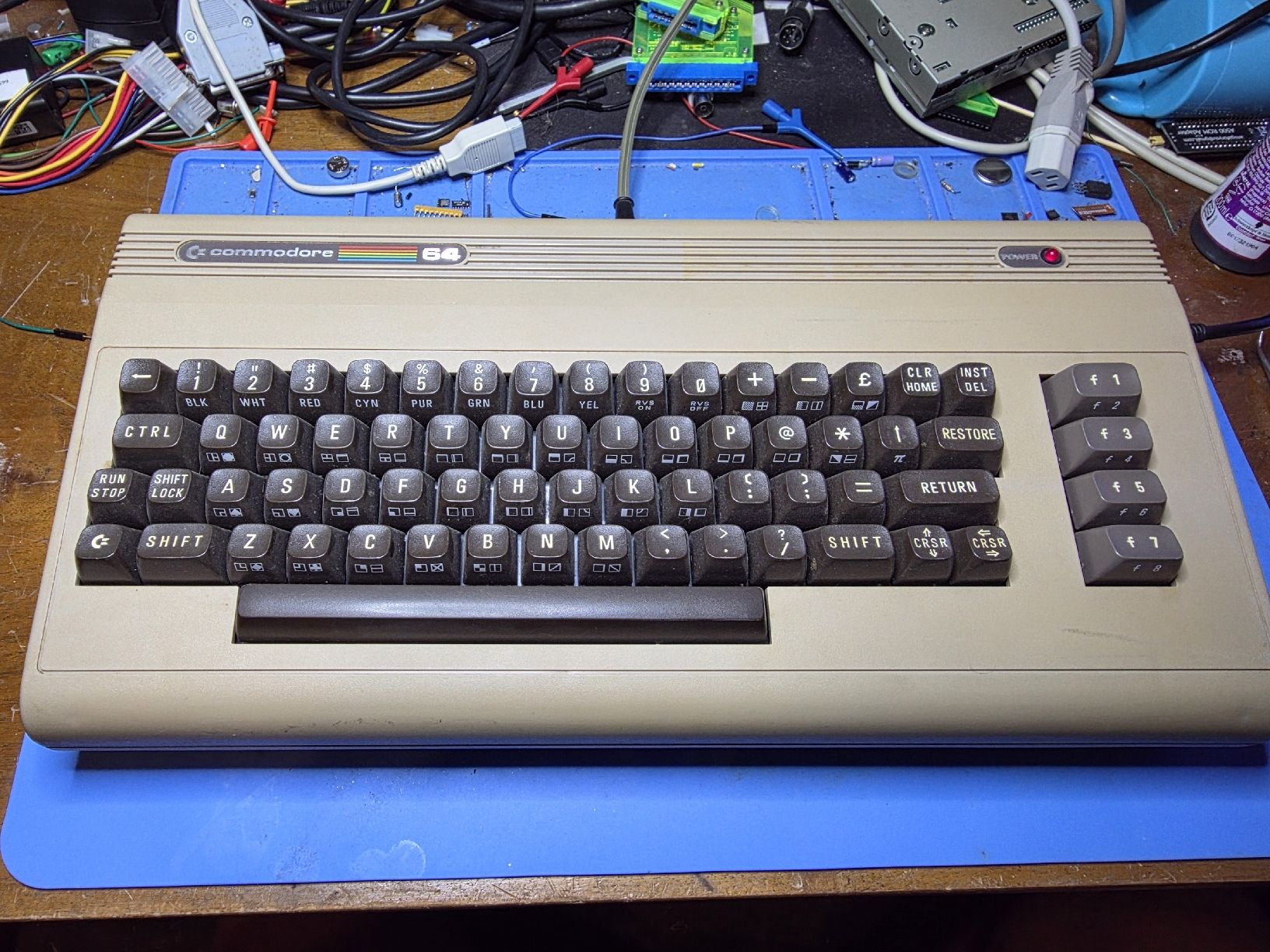 Commodore PC: Commodore 64 – Usato da Courroux venduto da Davy642