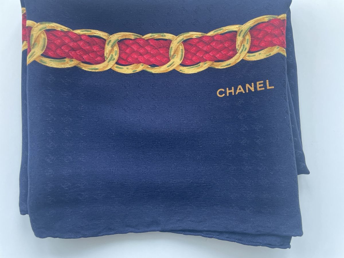 Chanel Foulard & Sciarpe: Chanel Seidenfoulard – Usato da Thalwil venduto da rasko008 1