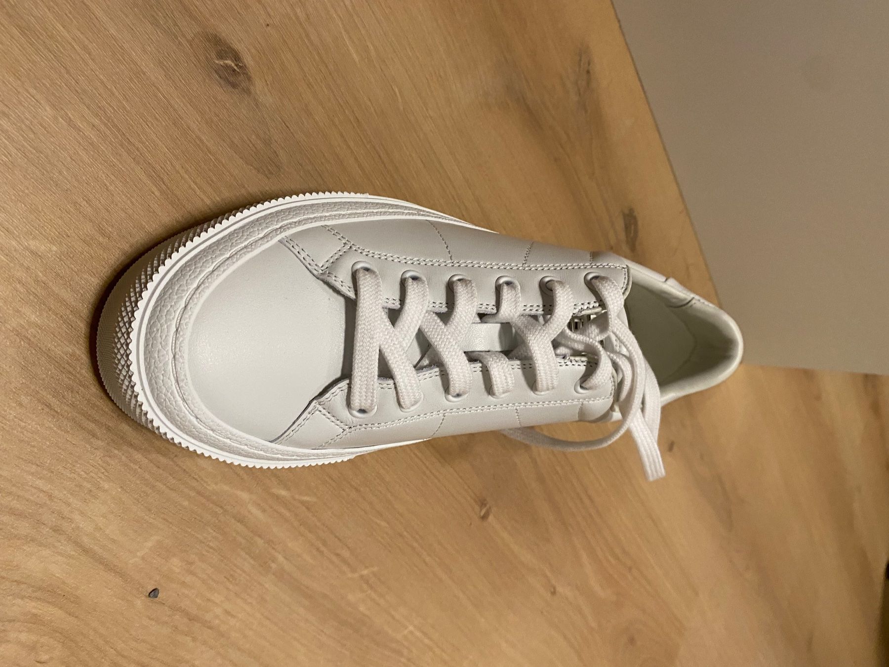 Givenchy Scarpe da donna: Basket Givenchy – Nuovo e nell'imballaggio originale da Sion venduto da lam_hnb8 3