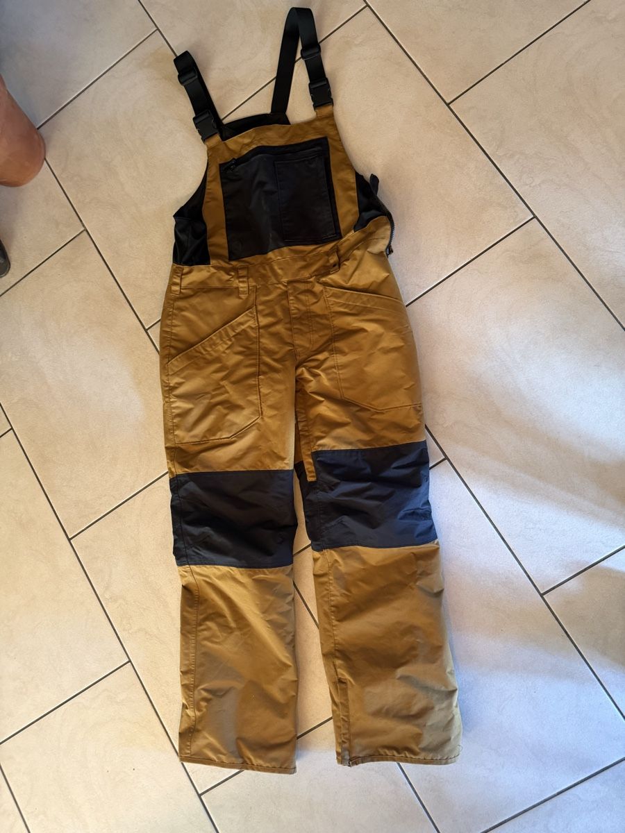 Pantalons: Skihose Aperture Bib – D'occasion à Boltigen par minion87