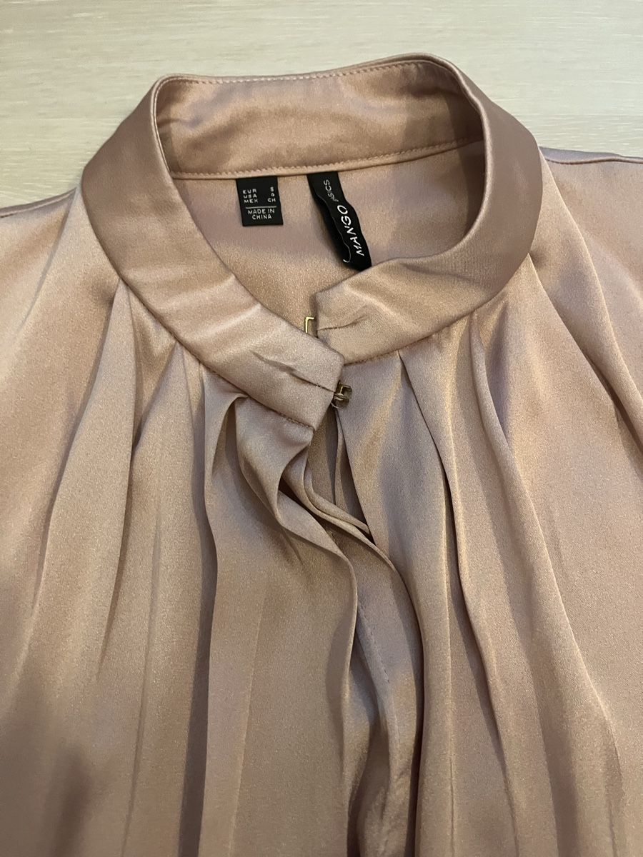 Mango Top: Top aus Satin von Mango, Gr. S – Usato da Derendingen venduto da CaMiPa5 1