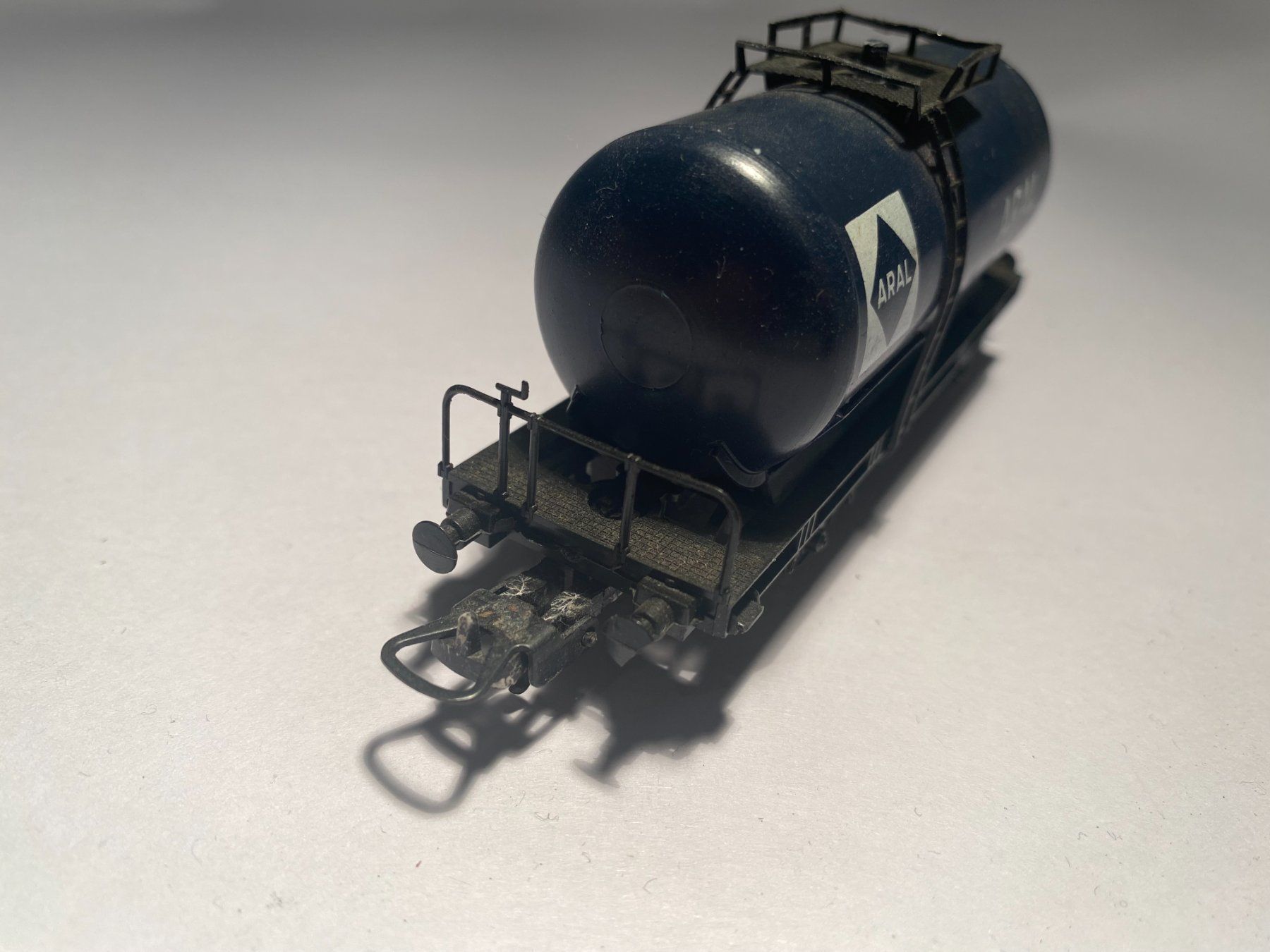 Lima Modellini di ferrovie: LIMA Tankwagen ARAL blau, DC Achsen – Usato da Buchrain venduto da Modellbahn11 3