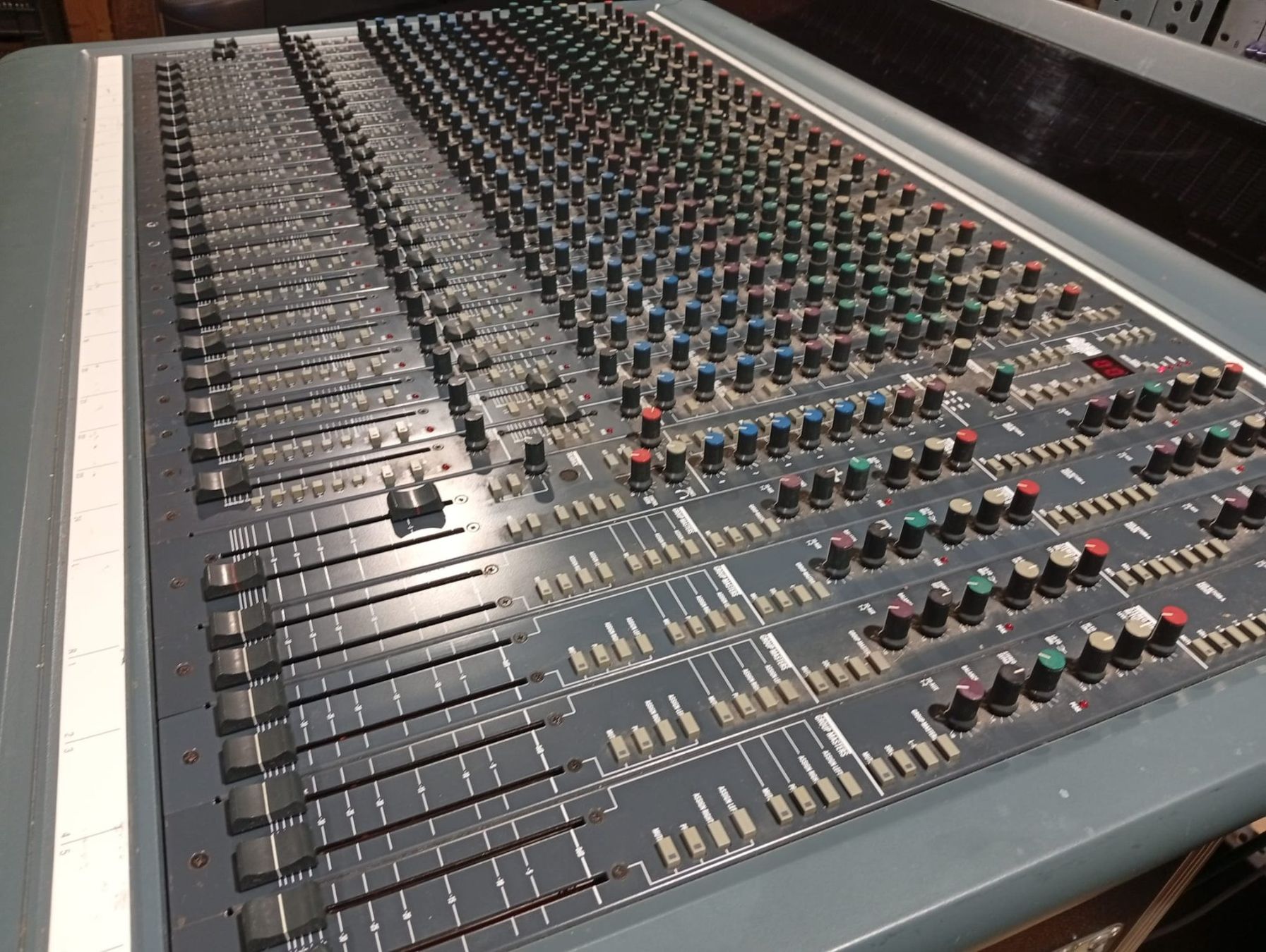 Console di mixaggio: MIXER ALESIS X2 - PROFI STUDIO Mischpult – Usato da Koppigen venduto da connect1 4