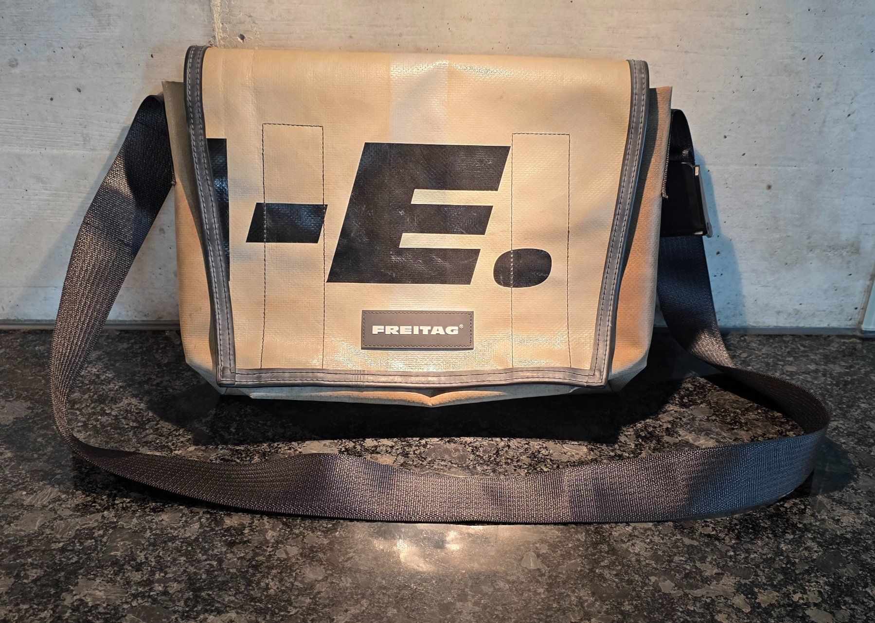 Freitag Taschen: Freitag Dexter Vintage – Gebraucht aus Bassersdorf von fco_n7tp
