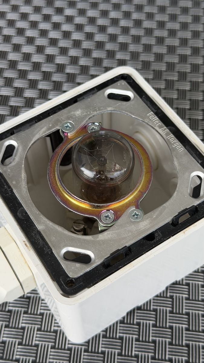Feller Stecker: FELLER NAP Blitzleuchte / Leuchte 230V  – Gebraucht aus Wolfwil von Poulet60 2