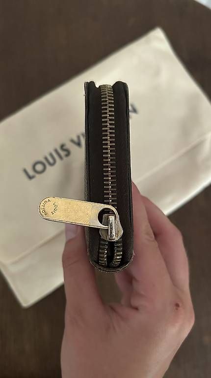 Louis Vuitton Portamonete: Louis Vuitton Zippy Wallet – Usato da Birsfelden venduto da willow1 2