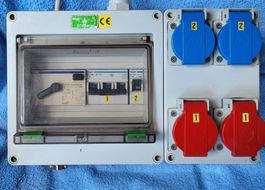 Demetall Elektrotechnik Verteilkasten 1x 230/400V und 3x400V