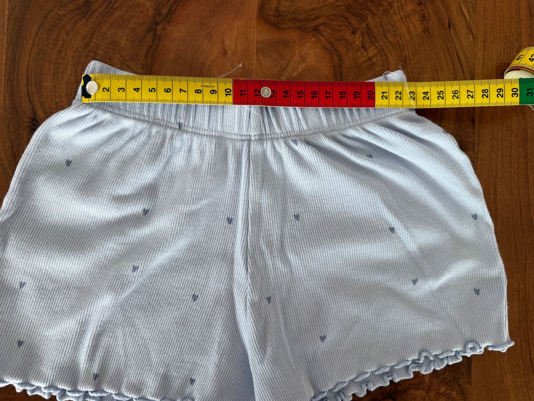 Next Pantaloni: Shorts, Next, Grösse 104 – Usato da Haslen AI venduto da s176 2