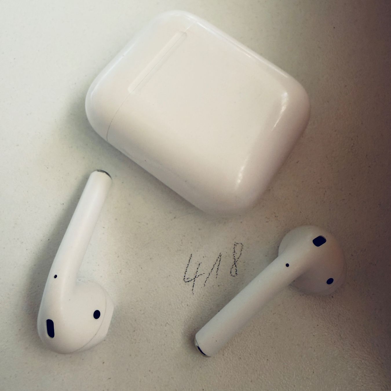 Apple Casques audio: Original Apple AirPods 2 Gen. Wireless Kopfhörer & Case – D'occasion à Basel par MY.AIRPODS.SHOP 3