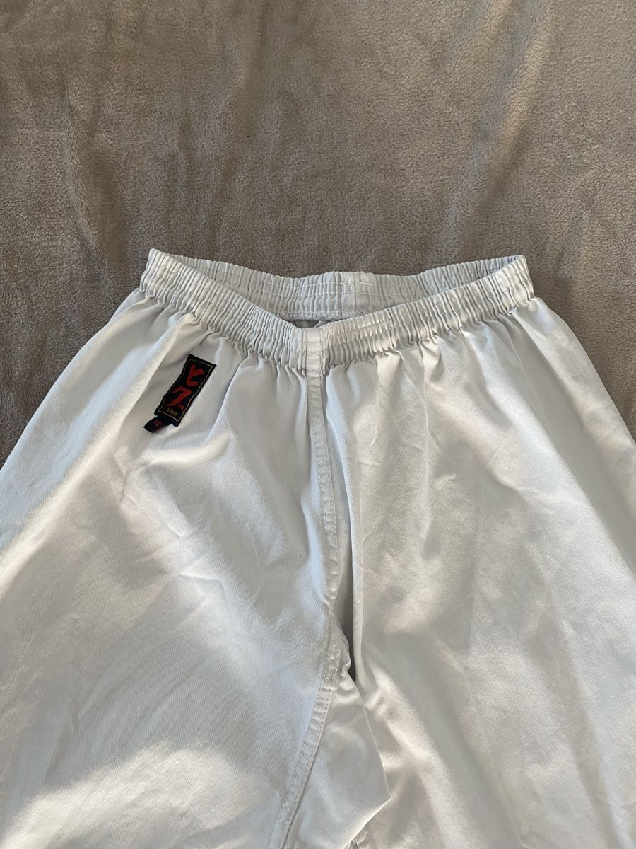 Kimono: HIKU Karate Kimono Gr. 170 – Usato da Wängi venduto da flyaway2see 3