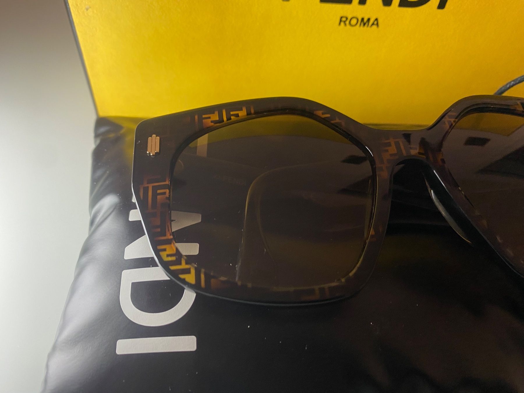 Fendi Occhiali & Lenti: Fendi Sonnenbrille – Usato da Zürich venduto da SS59 4