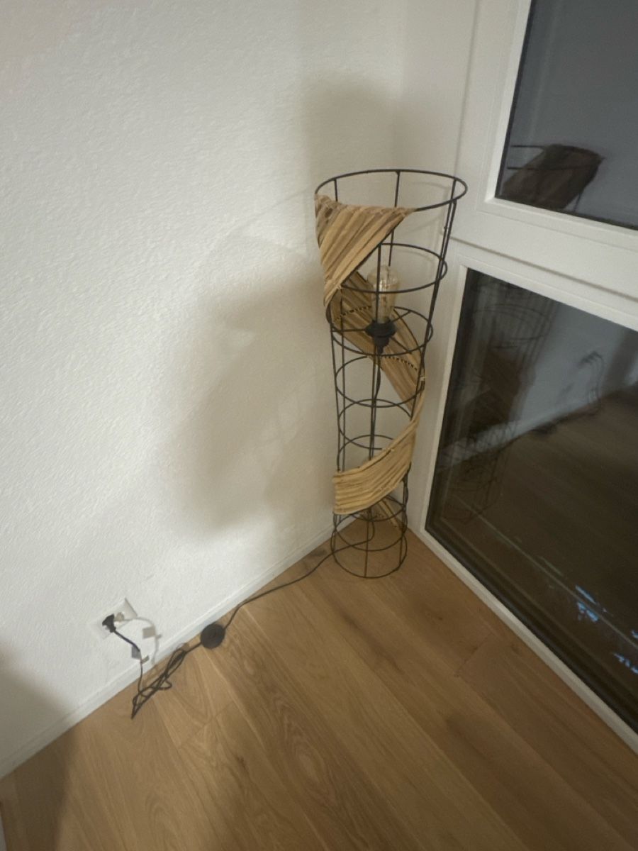 Lampen: Lampadaire – Neu (gemäss Beschreibung) aus Montreux von luc_w7cx