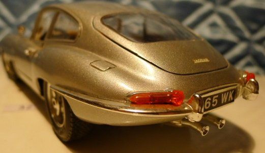 Jaguar Modellini d'auto: Jaguar E-Type Coupe Modellauto, silber, neuwertig – Nuovo (secondo la descrizione) da Steffisburg venduto da Gswiss 3