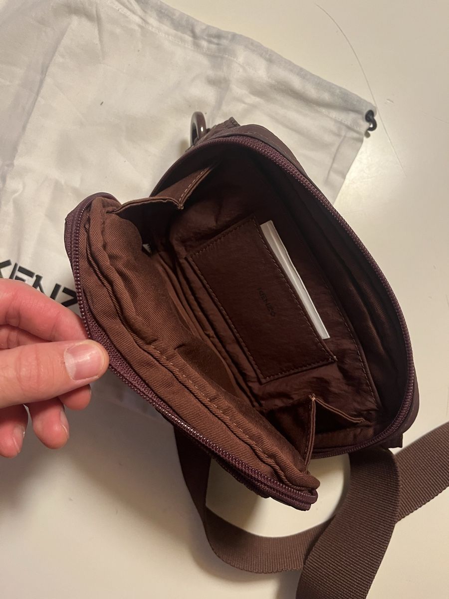 Kenzo Taschen: Bauchtasche Kenzo – Gebraucht aus Zürich von Benedikt. 1