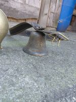 Glocke mit Riemen