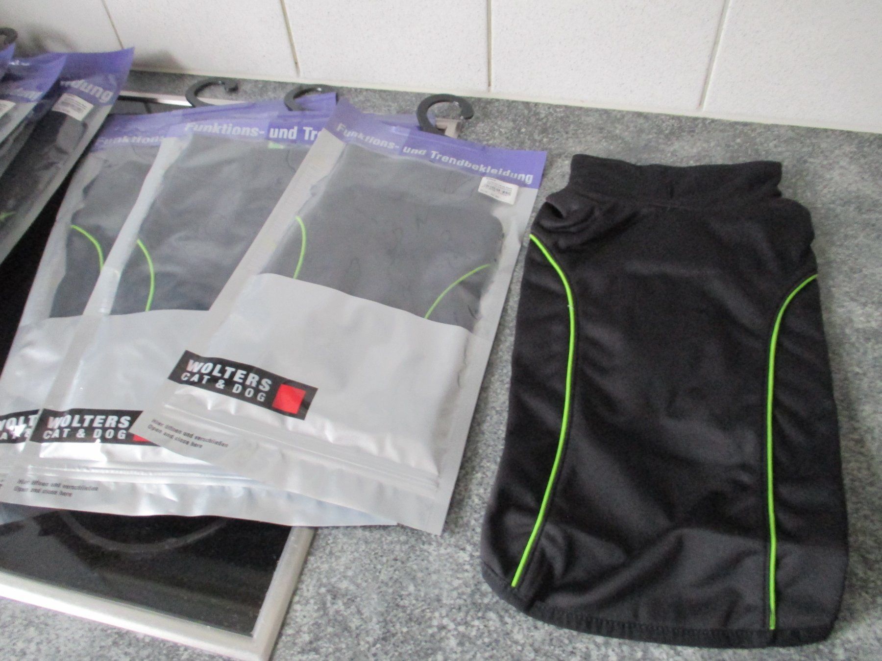 Bekleidung: SOFTSHELL HUNDEMANTEL VON WOLTERS  DIVERS.GRÖSSEN FABRIKNEU – Neu und originalverpackt aus Winterthur von katzen07