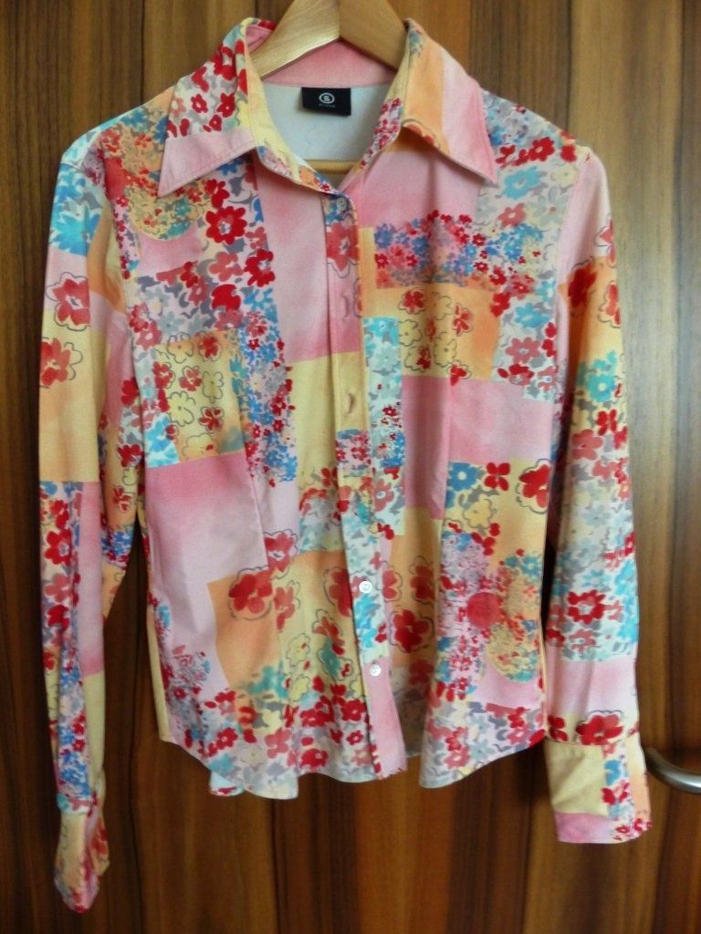 Bogner Camicette: Bogner blumige Damenbluse – Usato da Jona venduto da Cinnestig