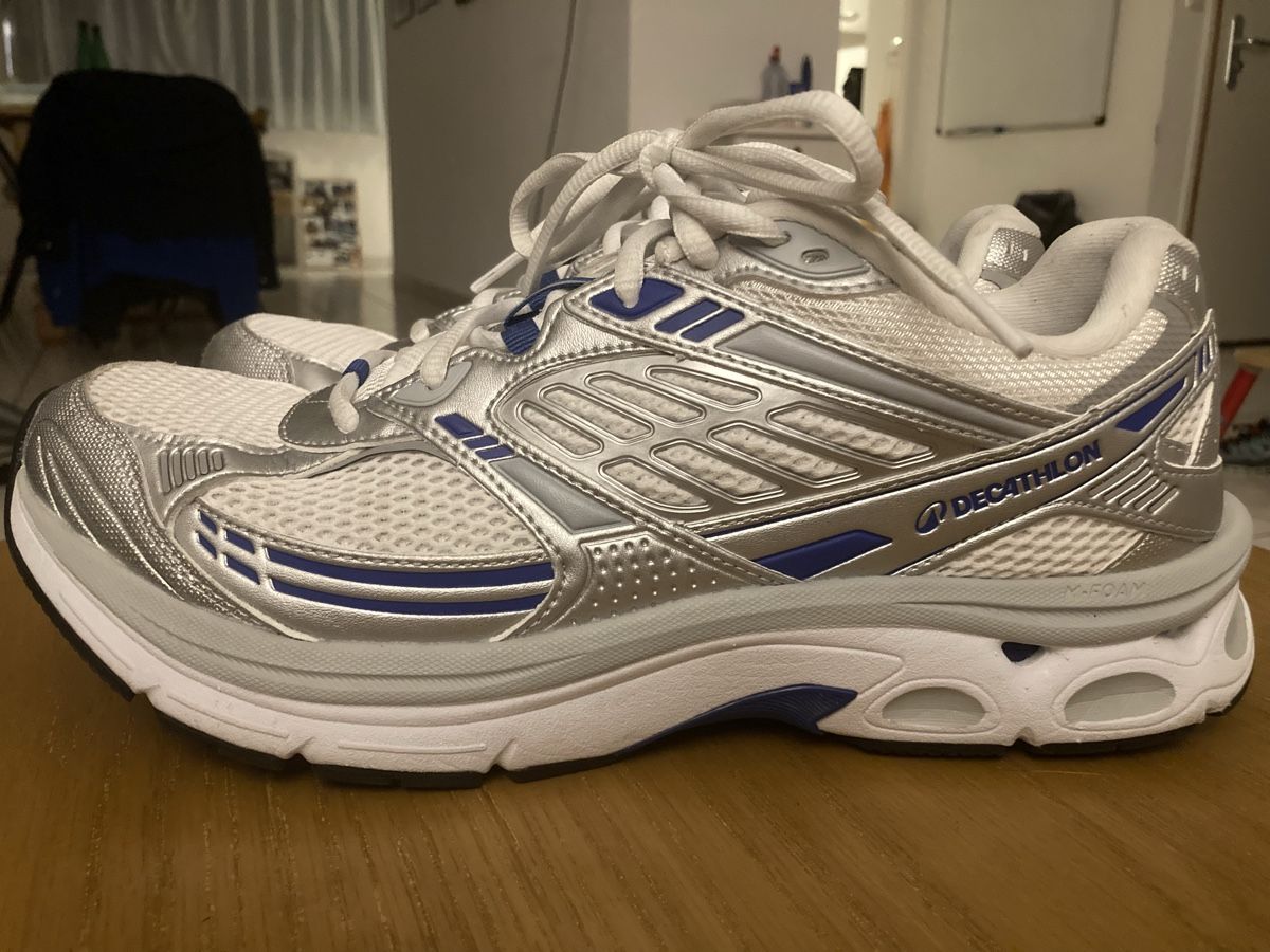 Decathlon Scarpe da uomo: Retro decathlon running shoes – Usato da Villars sur Glâne venduto da billbaroud