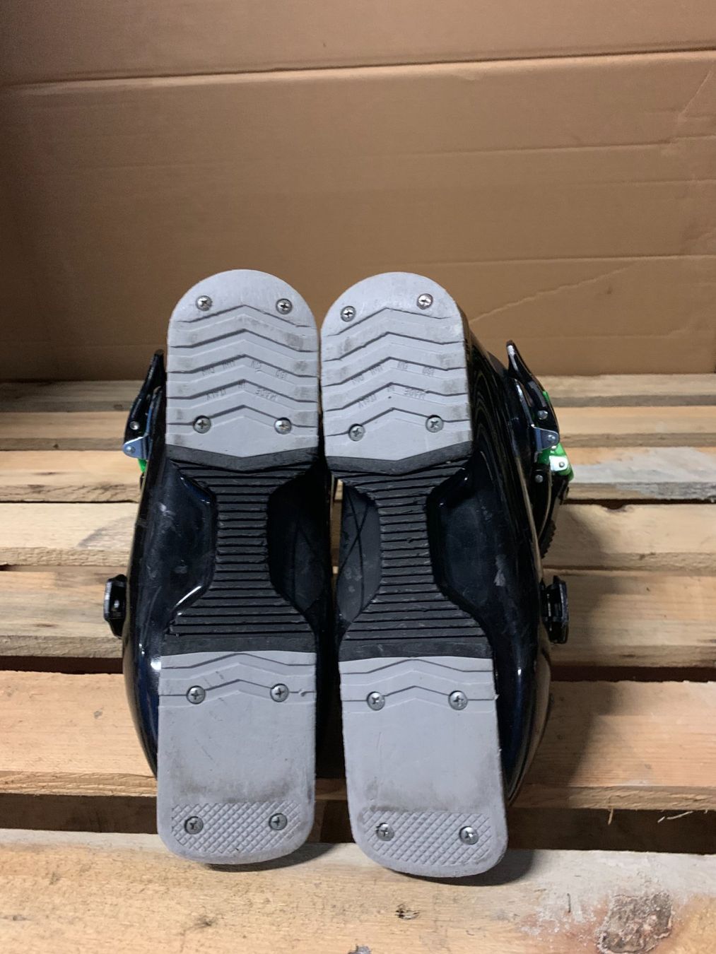 K2 Scarpe per ragazzi: Skischuhe, K2 Xplorer 3, Grösse 38.5 – Usato da Schwarzsee venduto da Sidecut 3