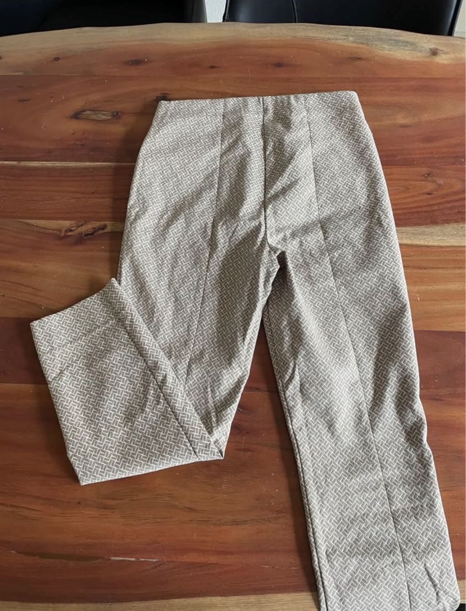 Pantaloni: Damen Stoffhose gemustert beige gebraucht – Usato da St. Gallen venduto da giu_5xcq 5