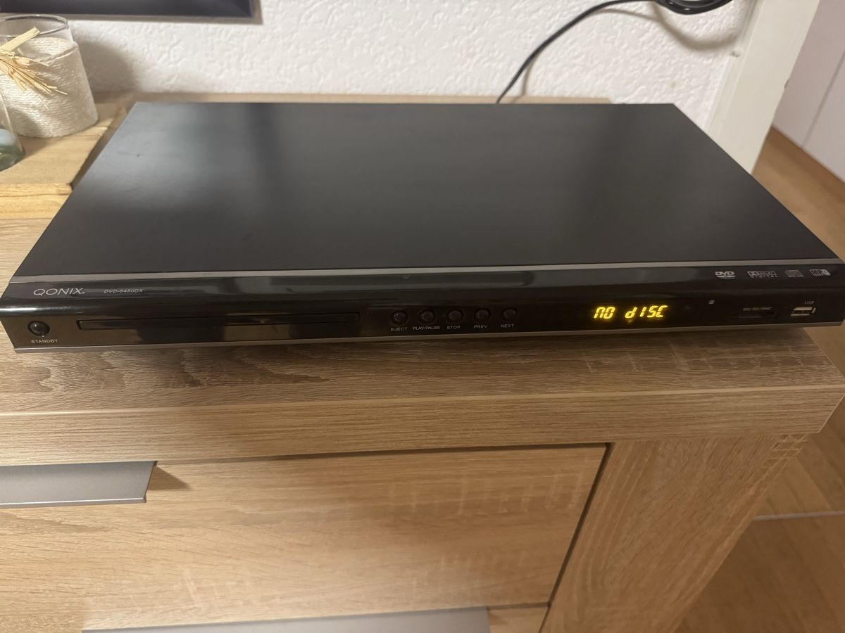 Lettore multimediale & Streamer: Qonix DVD Player - DVD-8480DX – Usato da Küsnacht ZH venduto da IrischkaB