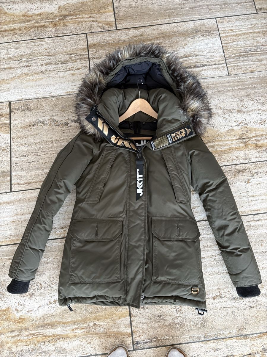 Cappotti: Jack1T Winterjacke Grösse S – Usato da Nürensdorf venduto da Yellowstone09 8
