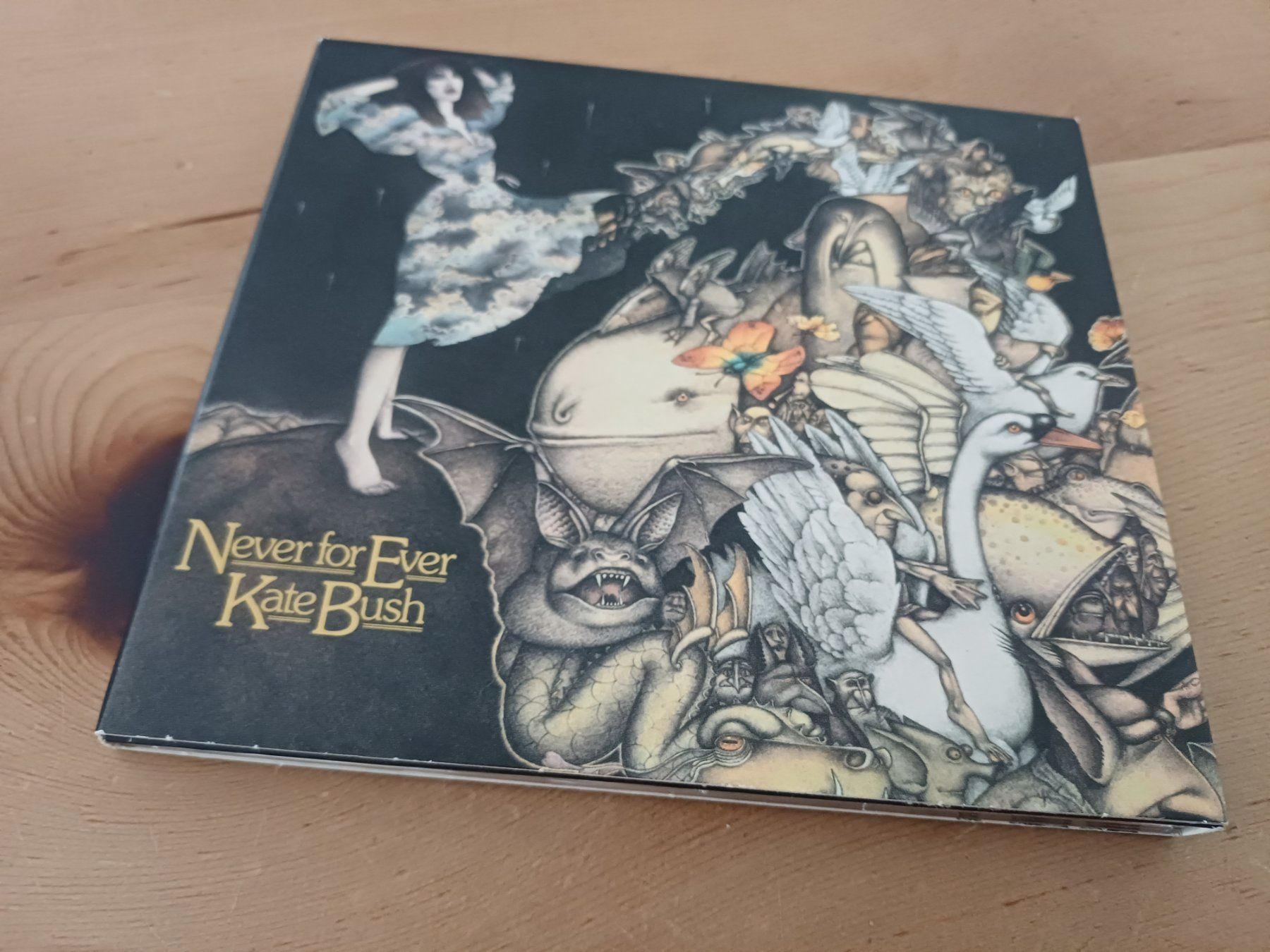 CD: Kate Bush Never For Ever 2018 Reissue, Remastered – Usato da Jona venduto da Rreto71