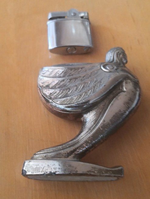Accendini: Tischfeuerzeug mit Kühlerfigur – Usato da Rickenbach SO venduto da Terry8 1