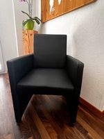 4 neuwertige Esszimmerstühle mit Rollen