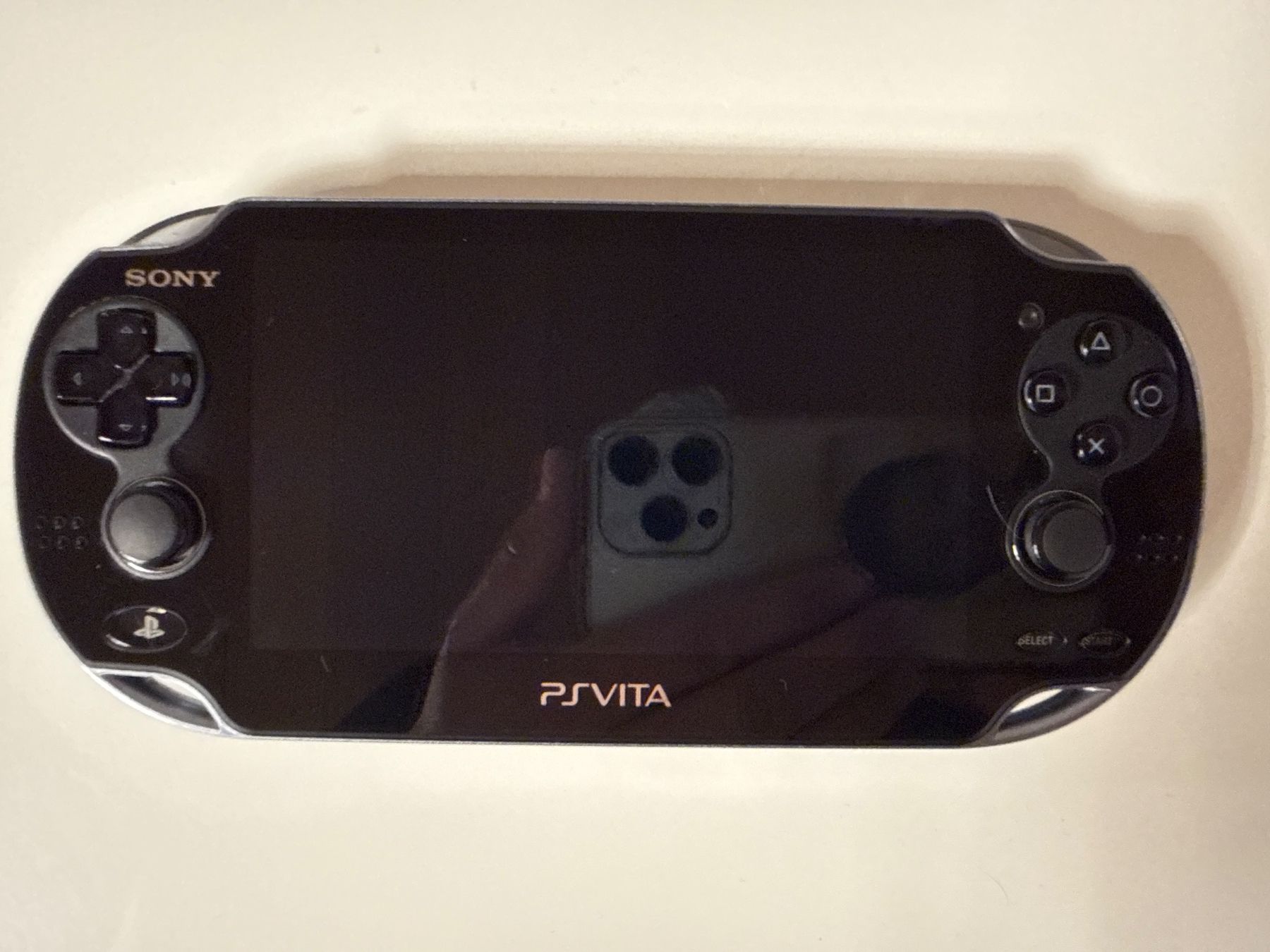 Sony Console: Sony PS Vita, Model PCH- 1004 – Usato da Niederbipp venduto da nbf_qy2d 3