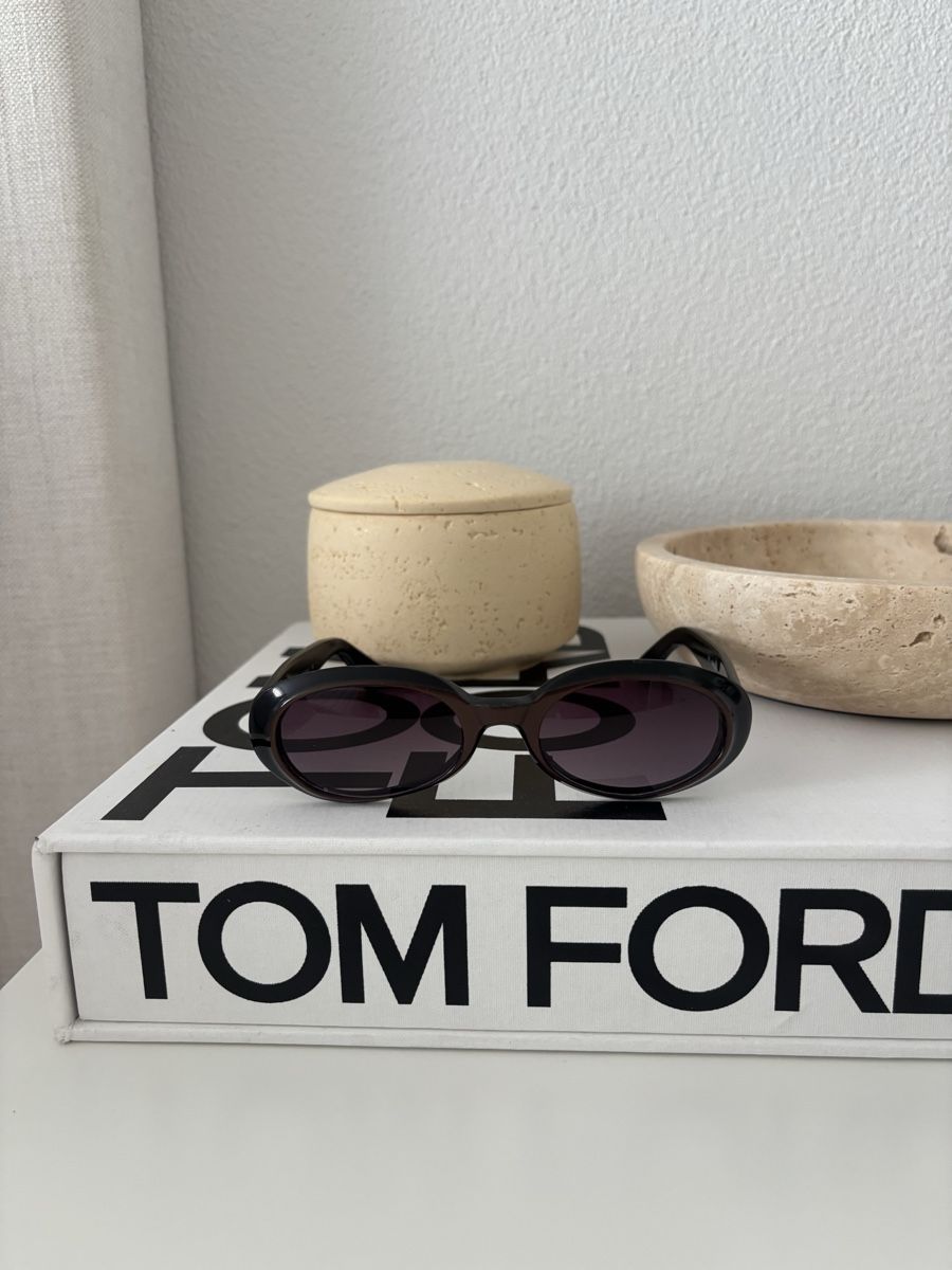 Gucci Brillen & Gläser: GUCCI Oval Vintage Sunglasses  – Gebraucht aus Horgen von lme_8kj7 2