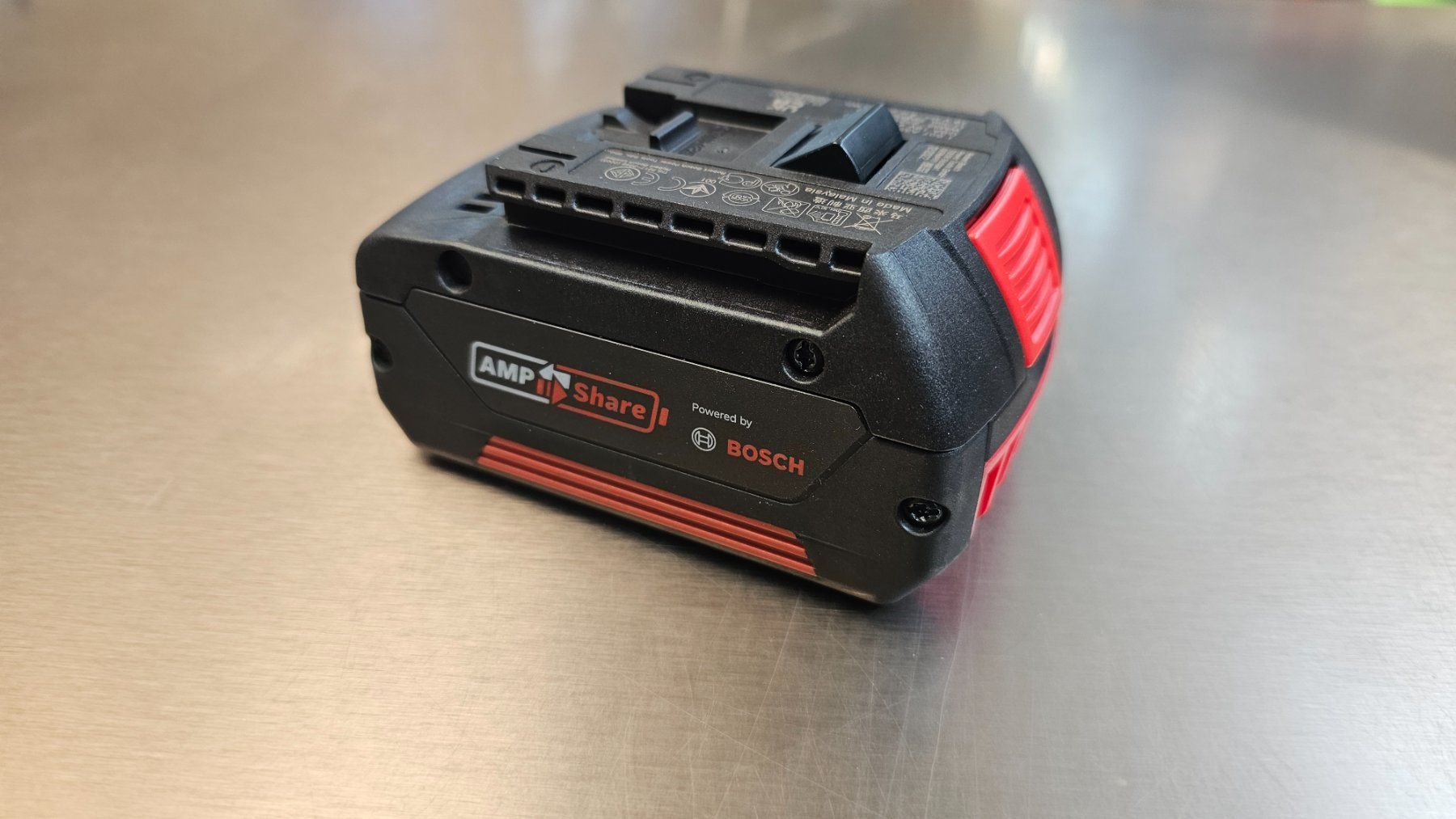 Bosch Batterie: Bosch Akku 18V 4.0Ah AMPShare – Nuovo e nell'imballaggio originale da Koppigen venduto da Bracher_Mail-House 2