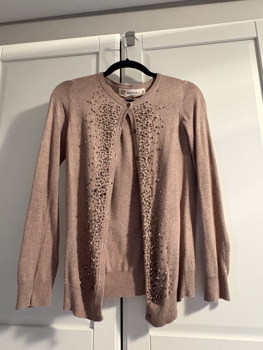 Zara Vestes: Zara Embroidered Cardigan Size S – D'occasion à Zürich par jir_k6j2
