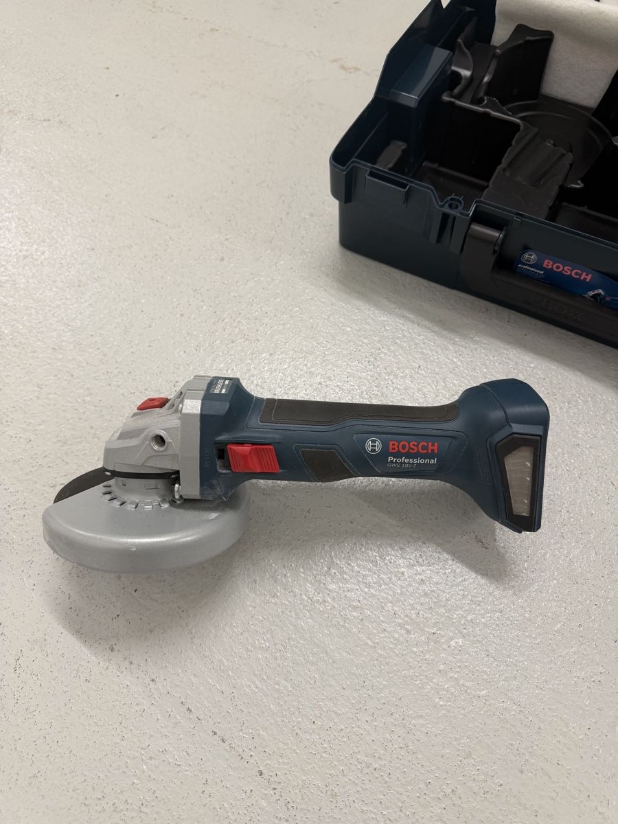 Bosch Tous les outils: Bosch GWS 18V-7 Professional – D'occasion à Wangen an der Aare par Flo_kaufm 1